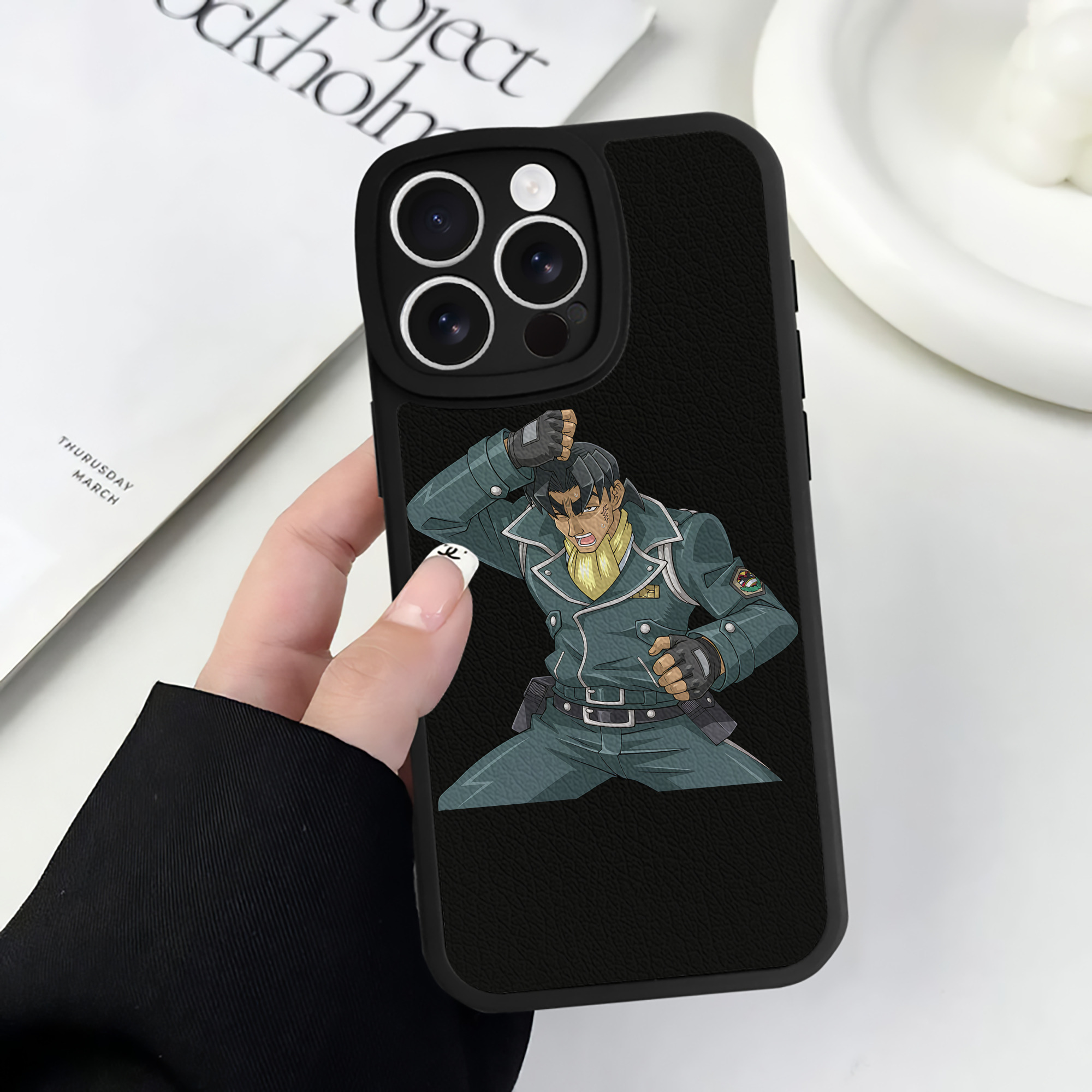 （画像用） 遊☆戯☆王 Yu-Gi-Oh! 【iPhone 16シリーズ対応】シリコンスマホケース（レザー調） 材質：シリコン